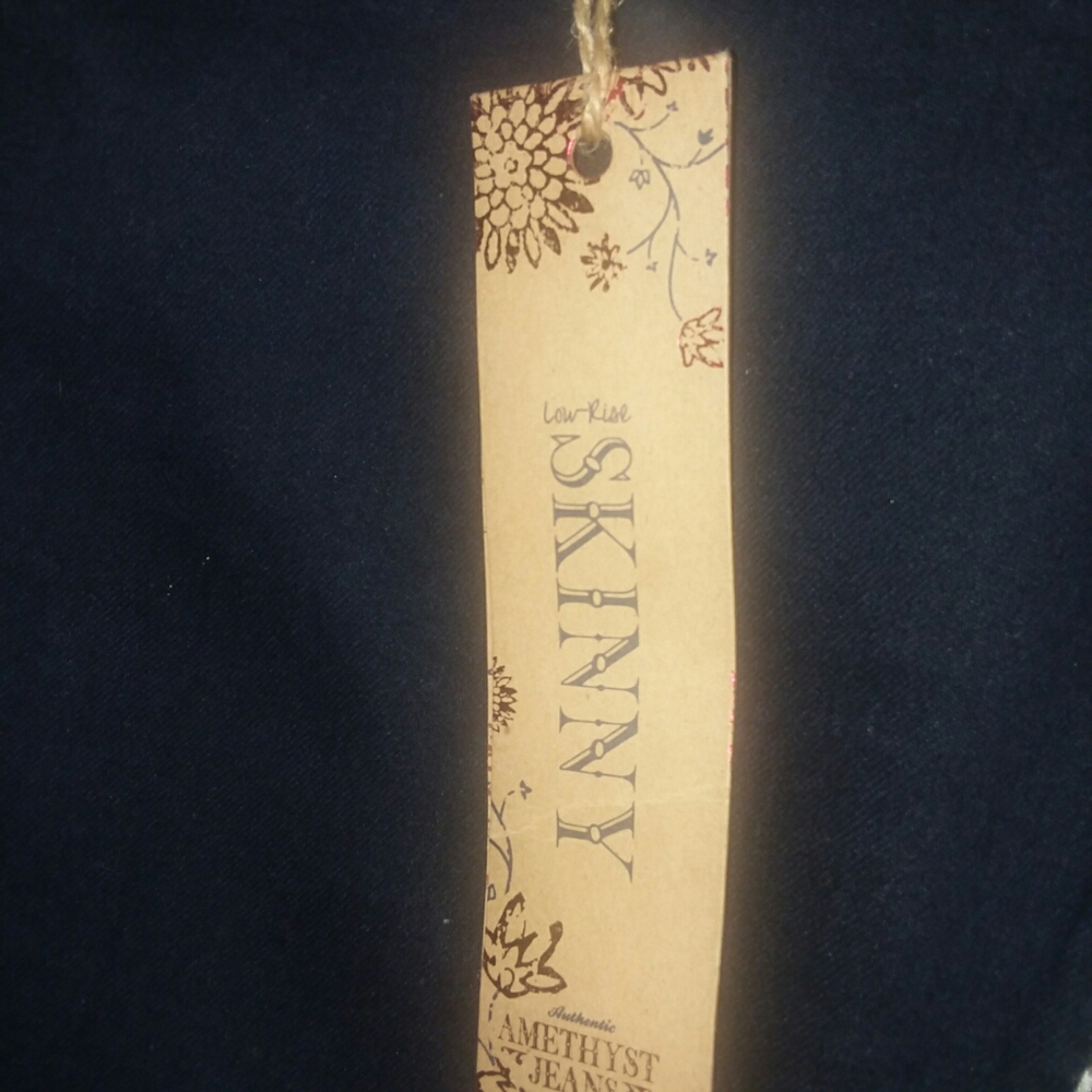 Brand new amythyst blinged out skinny jeans